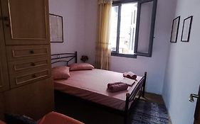 Comfortable And Spacious Stone Traditional Apartment